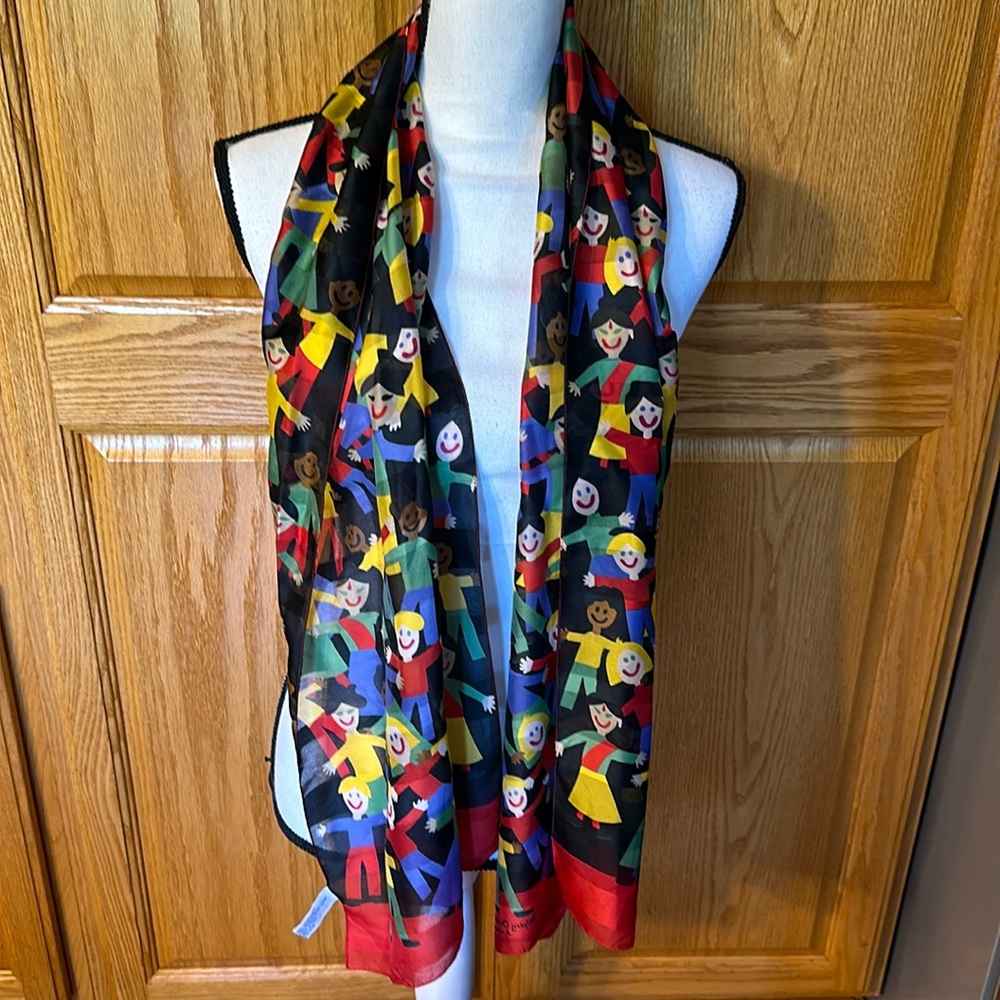 Adorable Scarf with Children Pictures